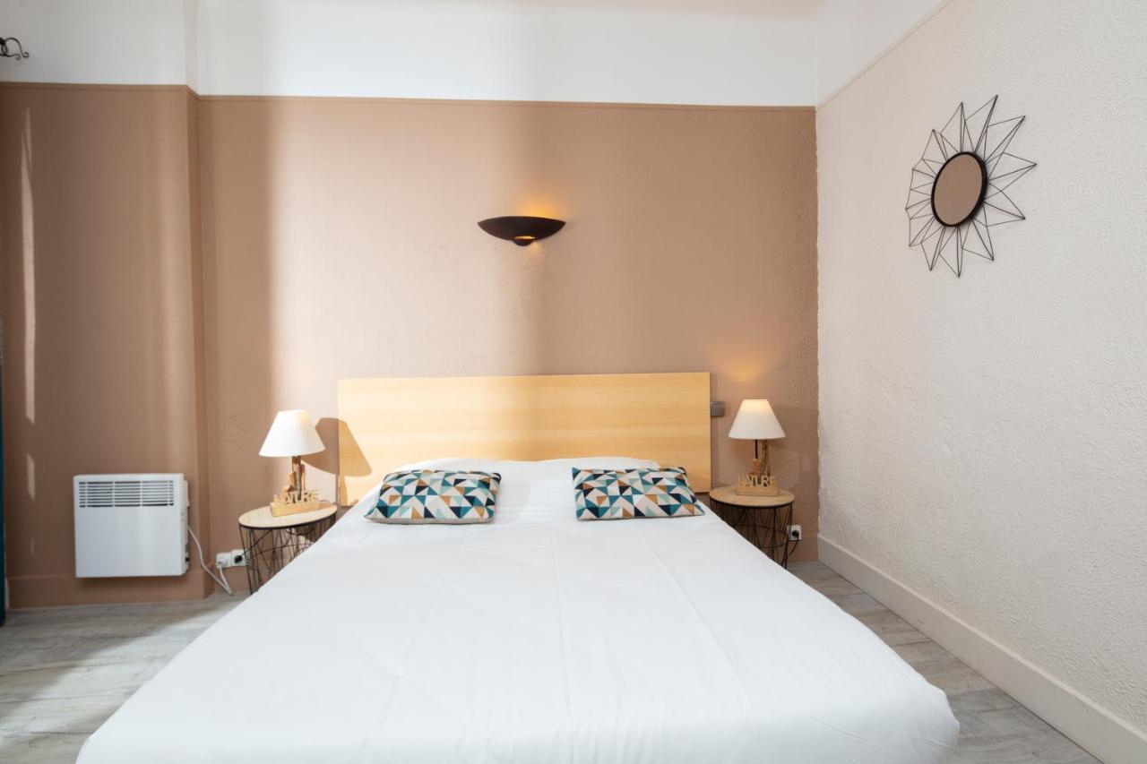 Hotel Les Rocailles Монтаньяк Екстер'єр фото